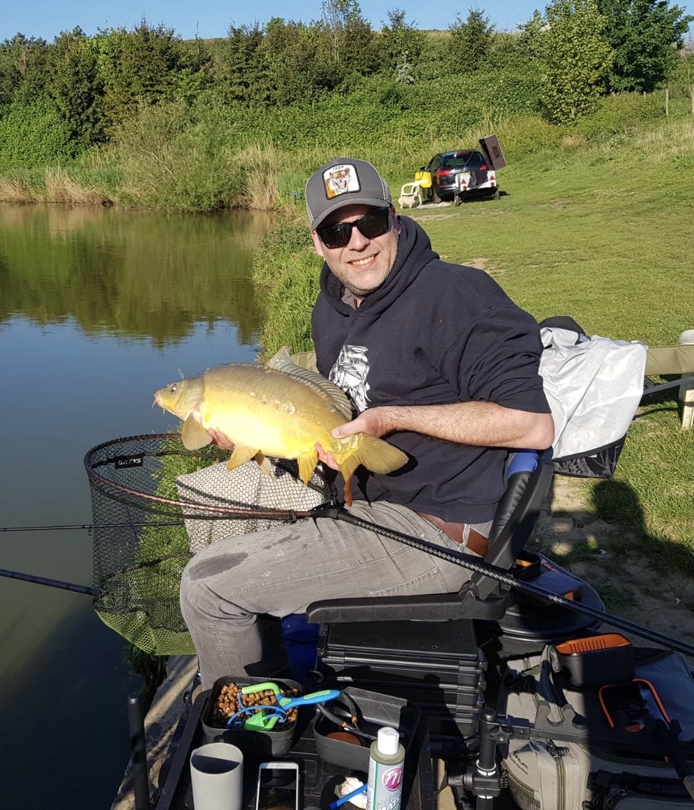 605119fd-f1d9-4bf3-939d-5bb9d8803ce9